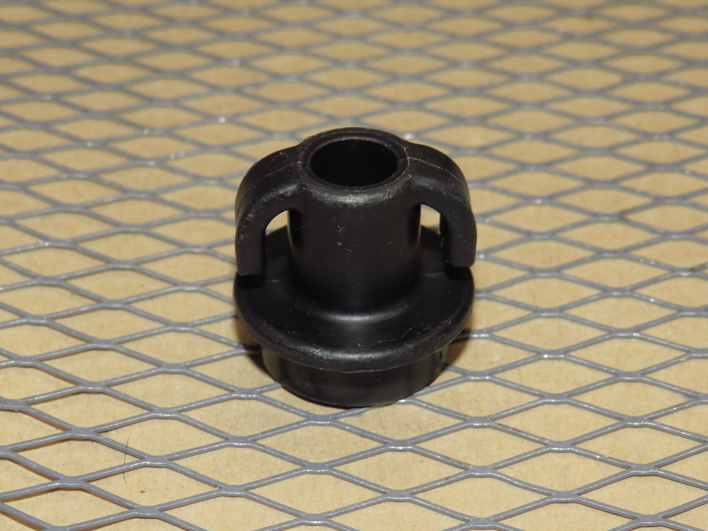 97 98 99 00 01 02 03 04 Chevrolet Corvette OEM Trunk Cargo Net Lock Retainer Mount