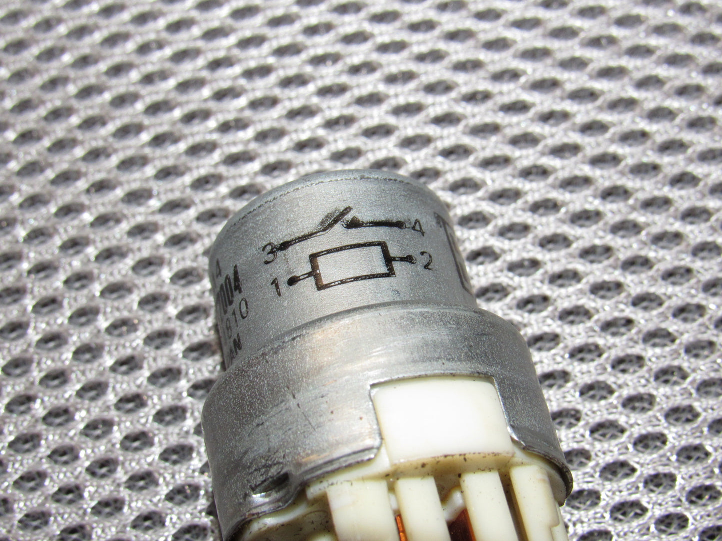 82 83 84 85 Toyota Supra OEM Relay 90987-02004
