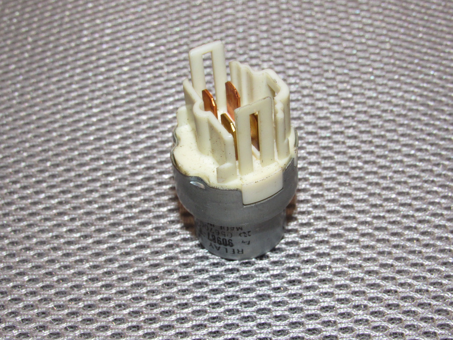 82 83 84 85 Toyota Supra OEM Relay 90987-02004