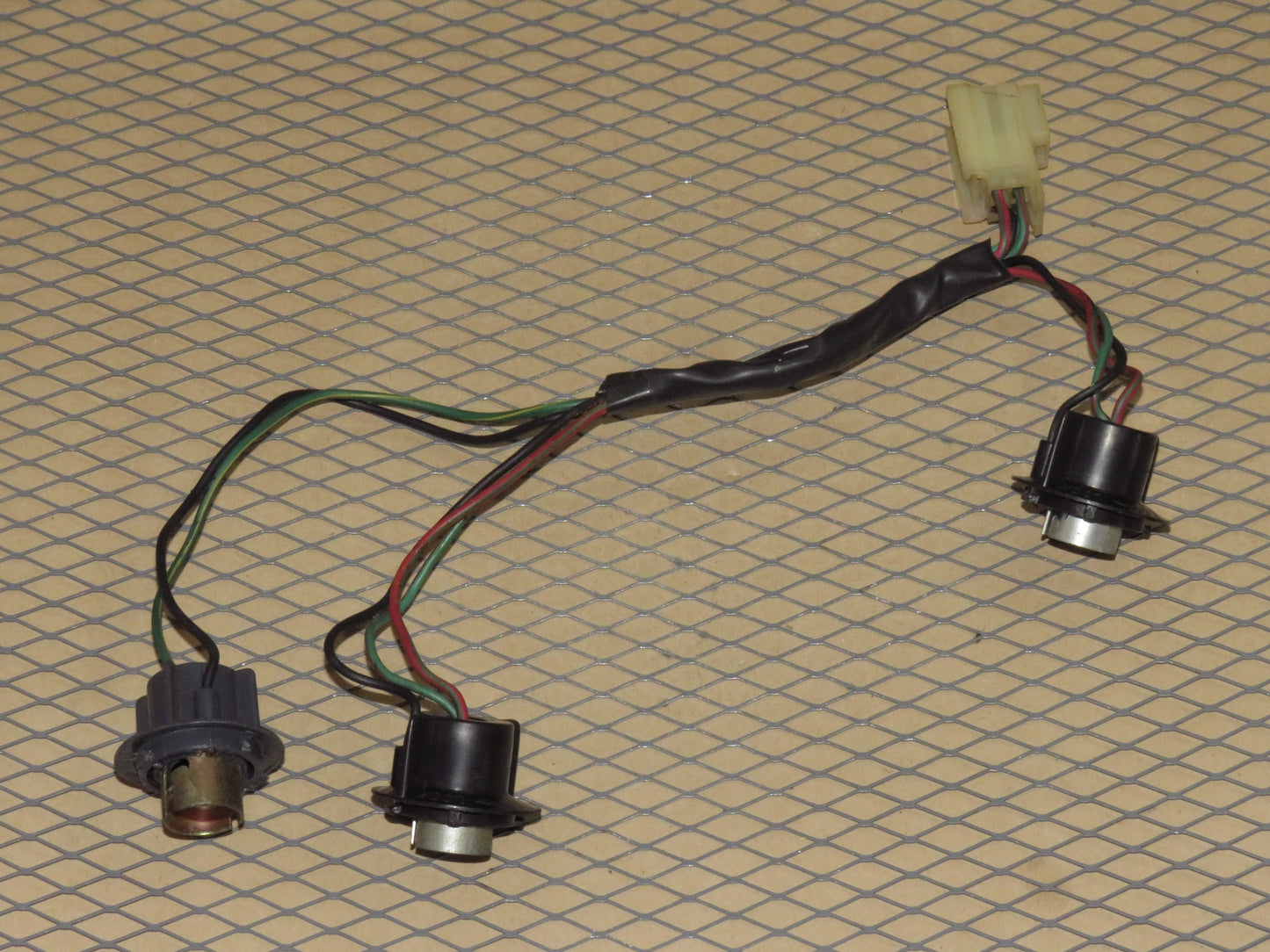 90 91 92 93 94 95 96 Nissan 300zx OEM Tail Light Lamp Bulb Socket