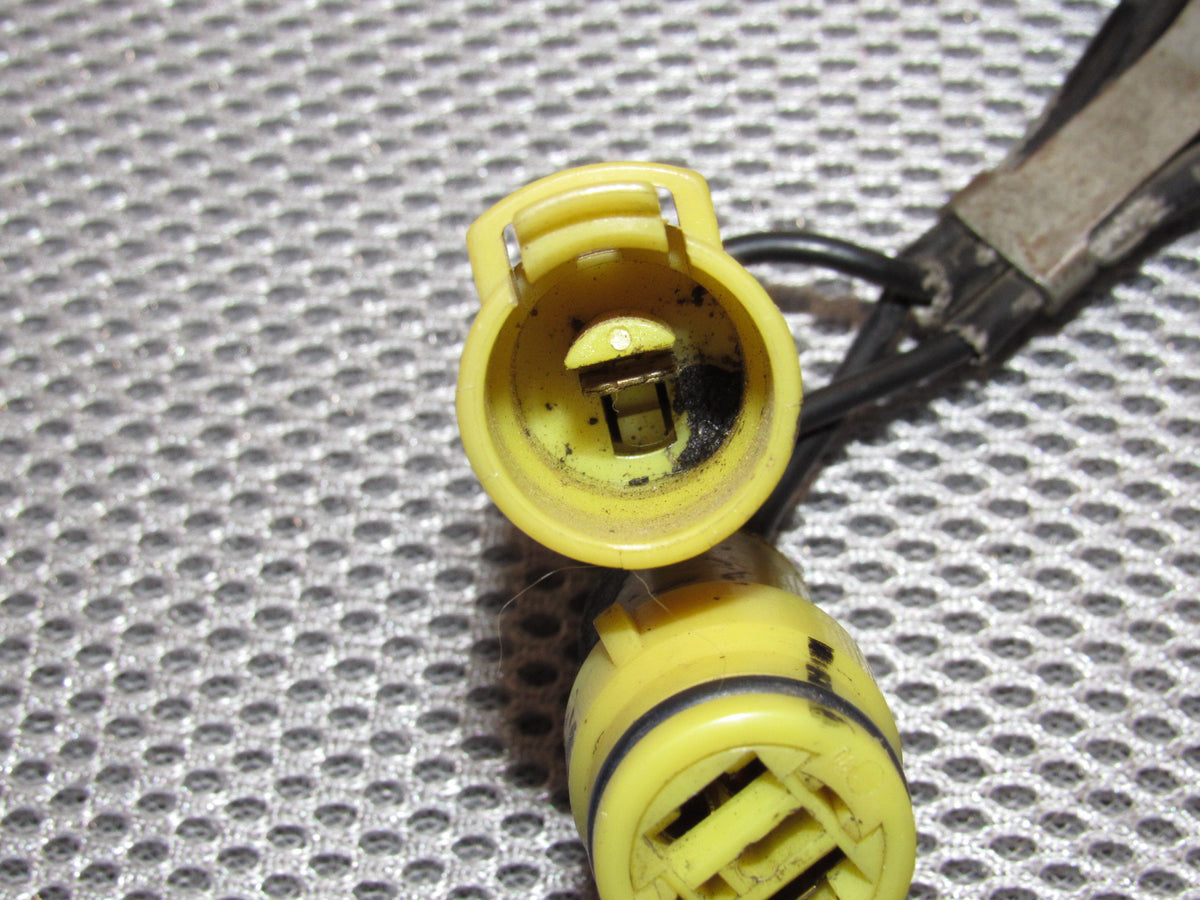 82 83 84 85 Toyota Supra OEM Fuel Injector Resistor Solenoid 28515-43010