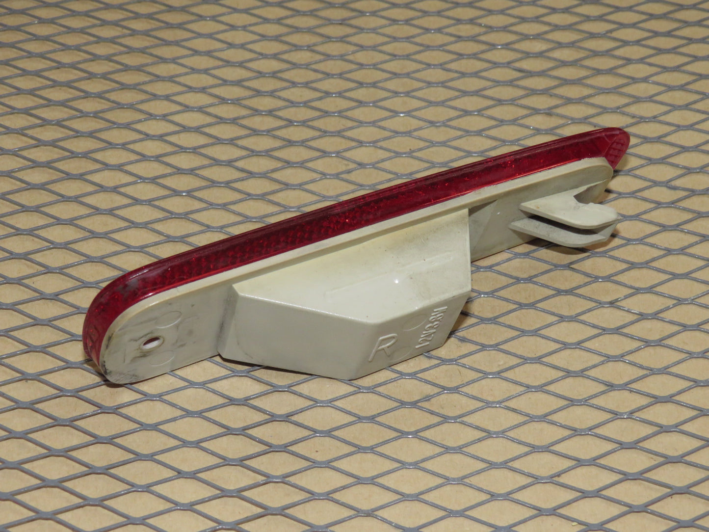 90 91 92 93 94 95 96 Nissan 300zx OEM Rear Side Marker Light Lamp - Right