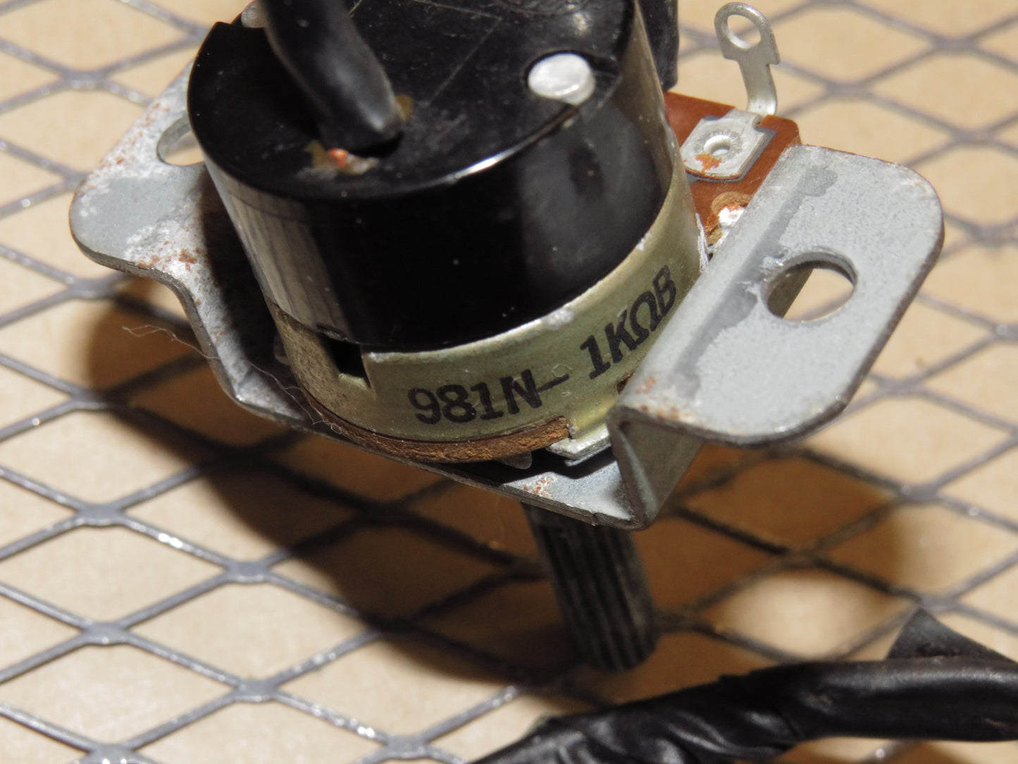 79 80 81 82 83 Datsun 280zx OEM Manual Climate Control Fan Speed Switch & Light