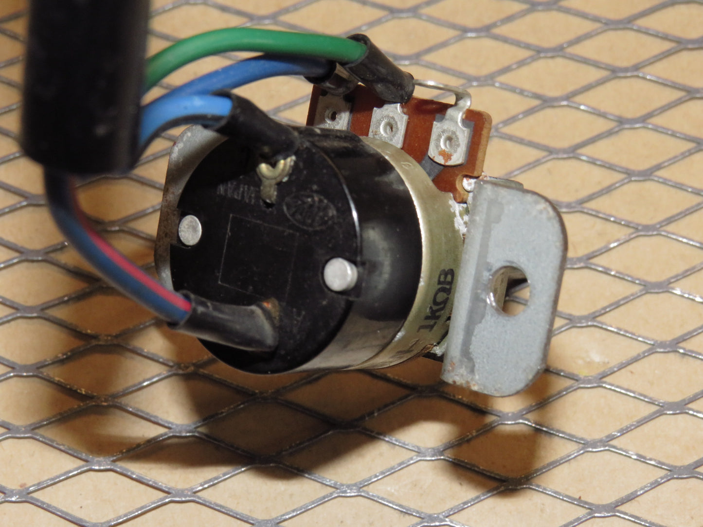 79 80 81 82 83 Datsun 280zx OEM Manual Climate Control Fan Speed Switch & Light