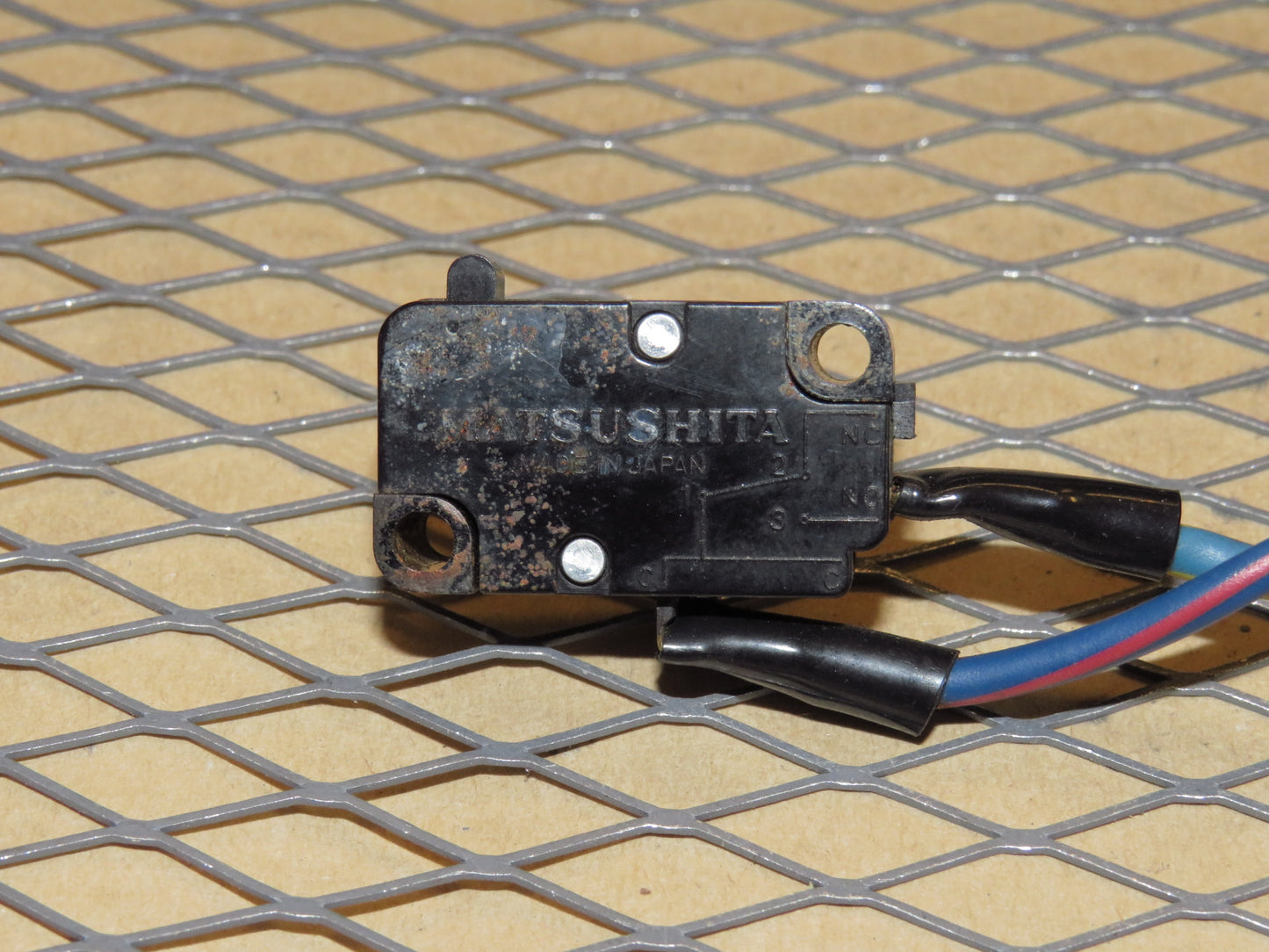 79 80 81 82 83 Datsun 280zx OEM Manual Climate Control Fan Speed Switch & Light