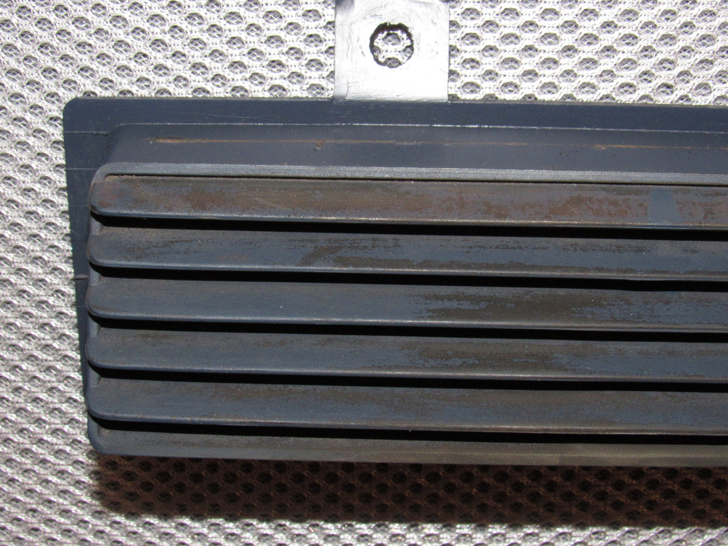 84 85 86 87 88 89 Nissan 300zx OEM Center Dash Defroster Air Vent