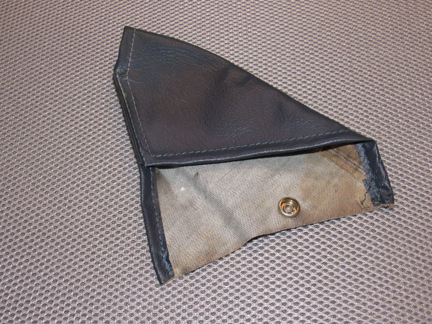 84 85 86 87 88 89 Nissan 300zx OEM Parking Handle Boot Cover