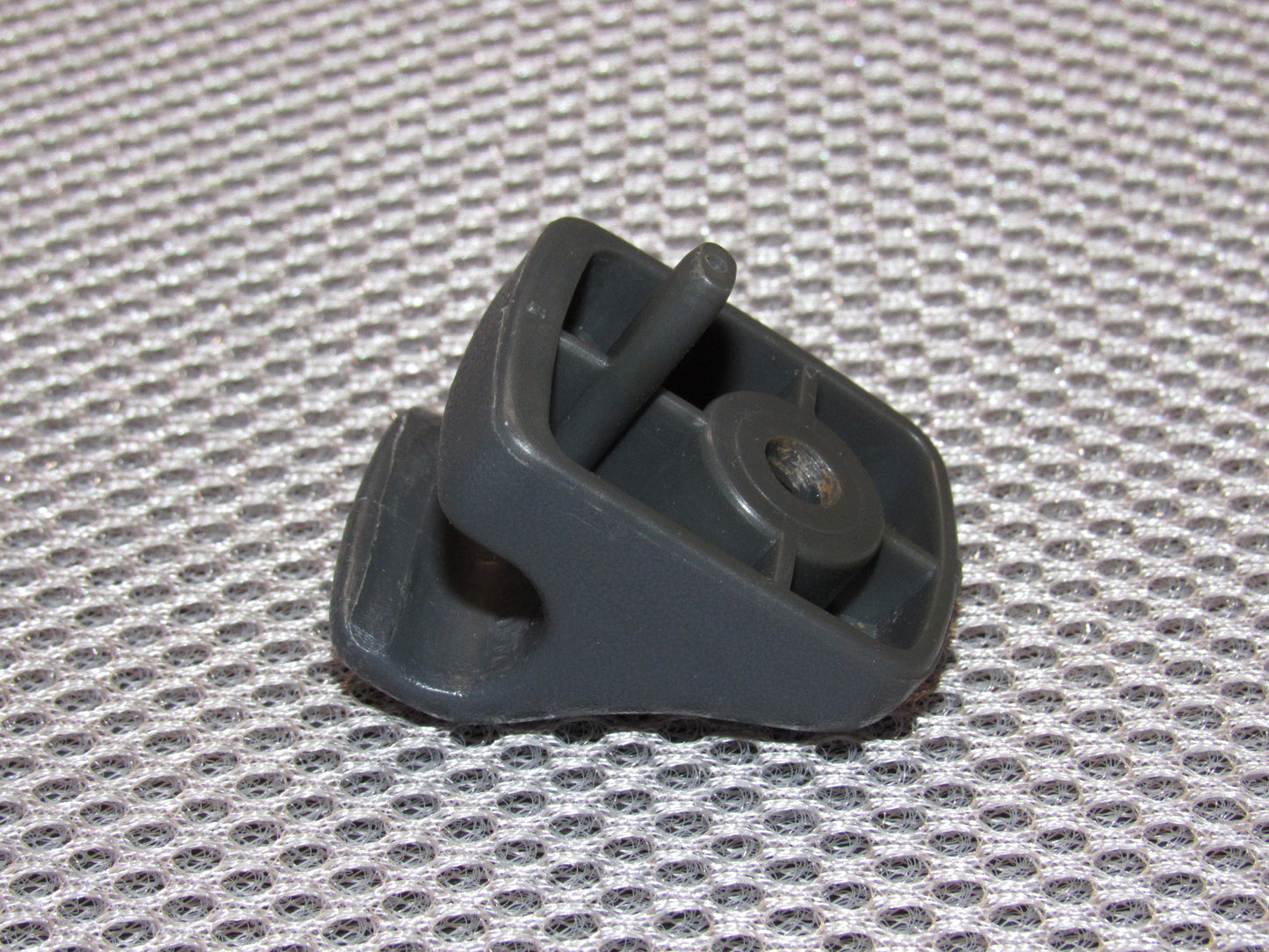 84 85 86 87 88 89 Nissan 300zx OEM Sun Visor Holder Lock Clip