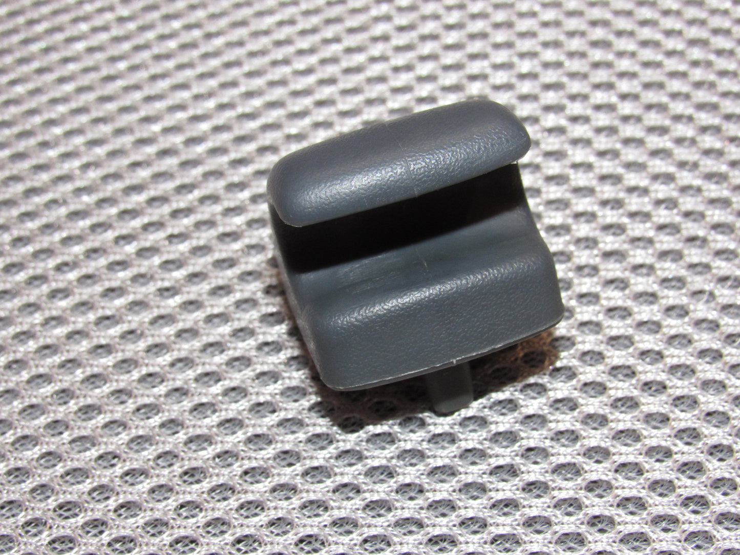 84 85 86 87 88 89 Nissan 300zx OEM Sun Visor Holder Lock Clip