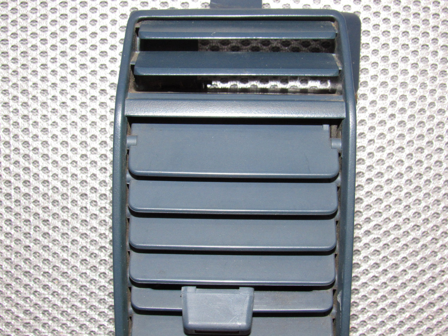 84 85 86 87 88 89 Nissan 300zx OEM Dash Air Vent Louver - Left