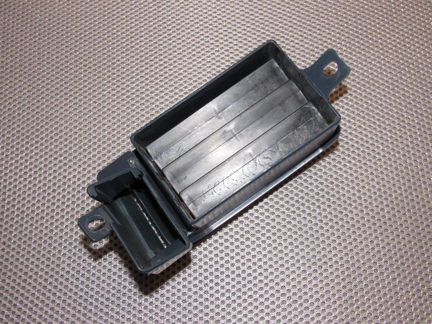 84 85 86 87 88 89 Nissan 300zx OEM Dash Air Vent Louver - Left