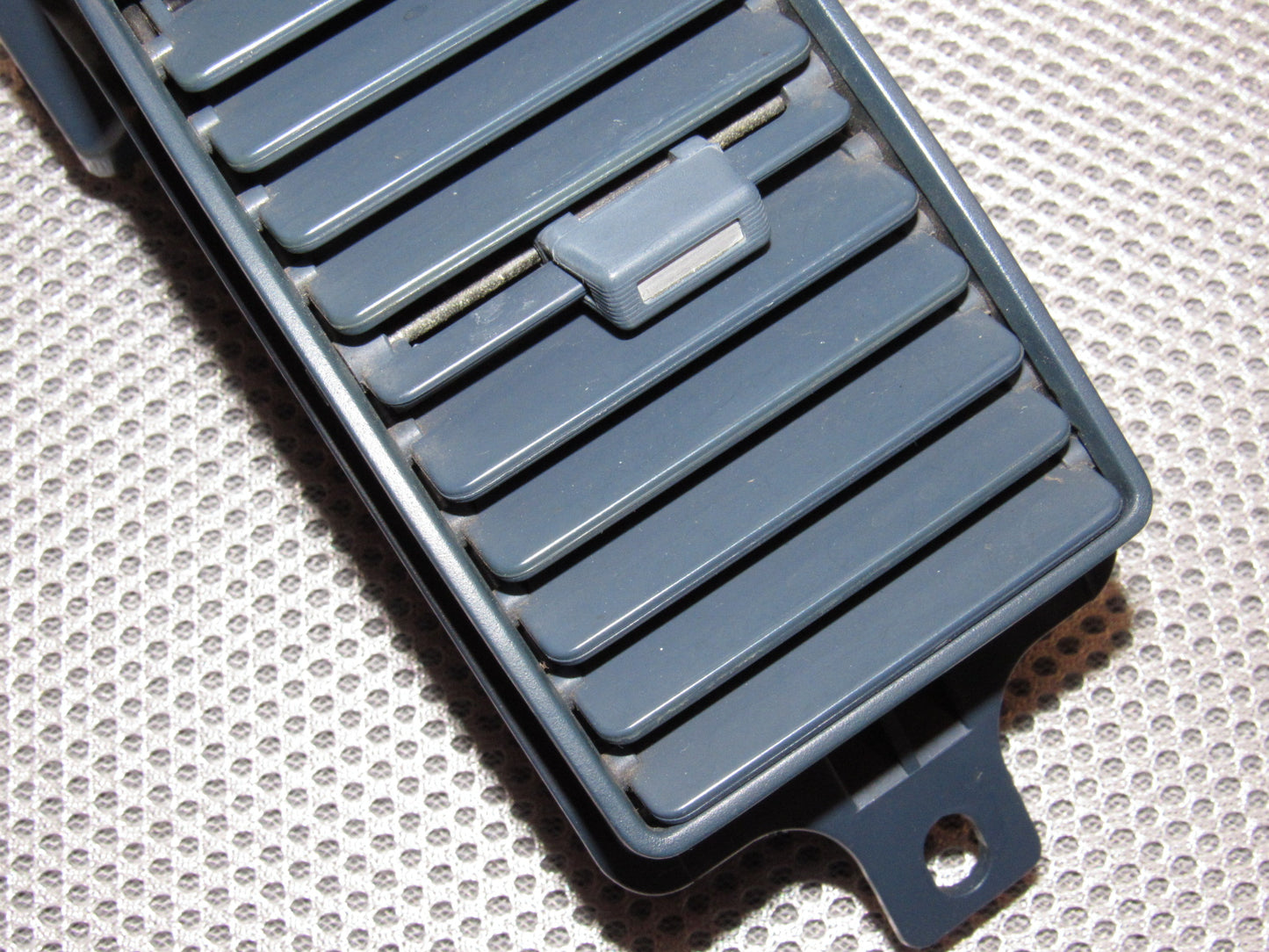 84 85 86 87 88 89 Nissan 300zx OEM Dash Air Vent Louver - Right