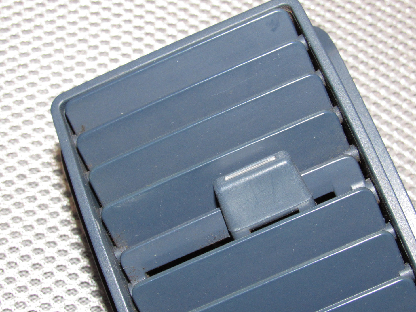 84 85 86 87 88 89 Nissan 300zx OEM Center Dash Air Vent Louver - Right