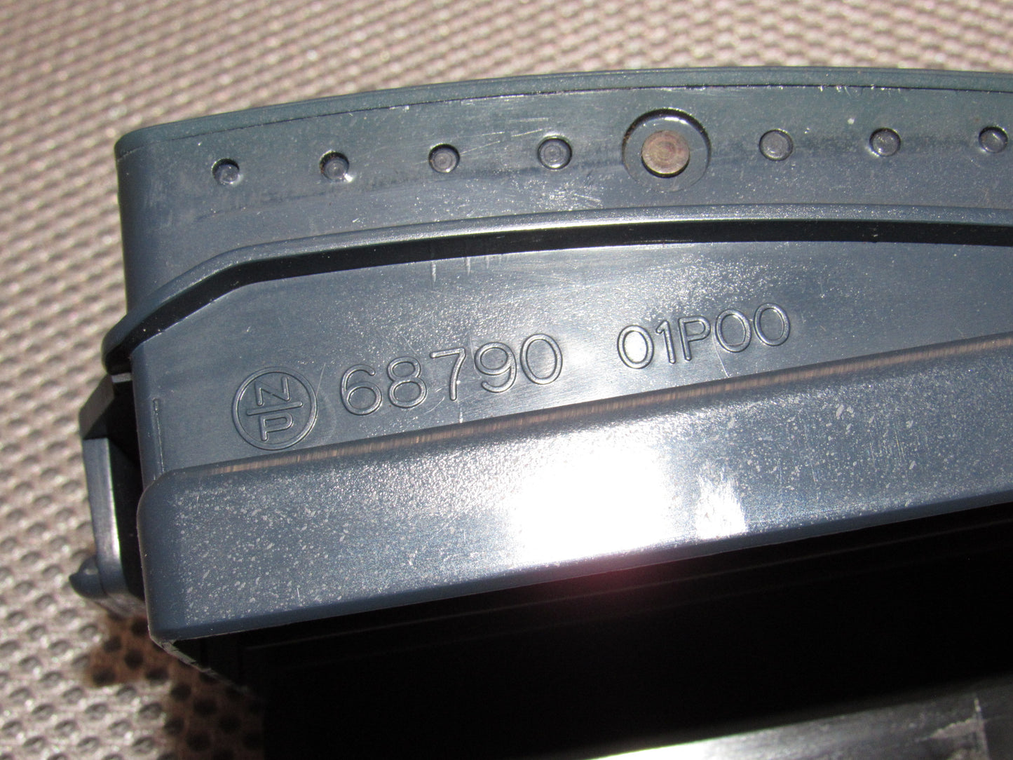 84 85 86 87 88 89 Nissan 300zx OEM Center Dash Air Vent Louver - Right