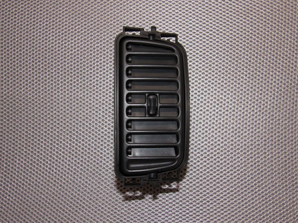 01 02 03 04 Ford Escape OEM Center Dash Panel Air Vent Louver - Right