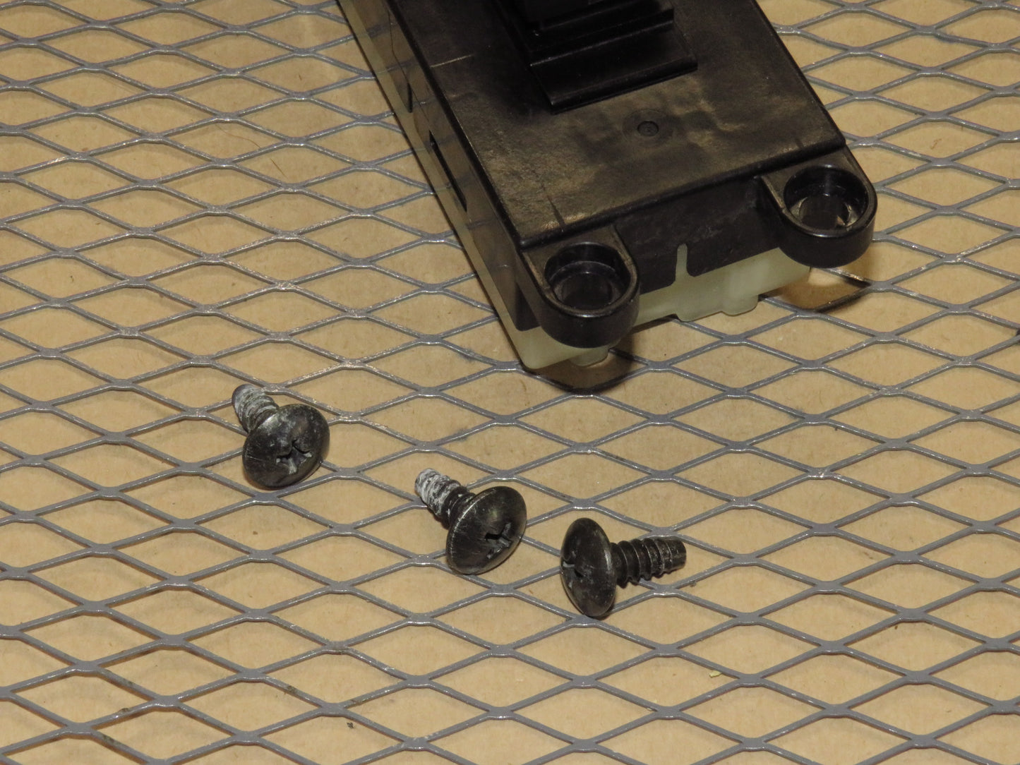 05 06 Nissan Altima OEM Front Window Switch - Right