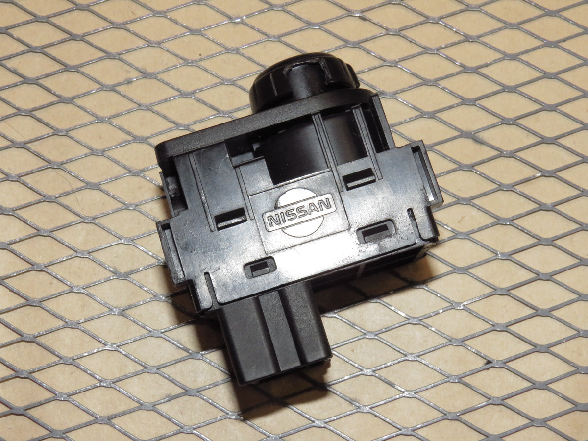 05 06 Nissan Altima OEM Power Mirror Switch