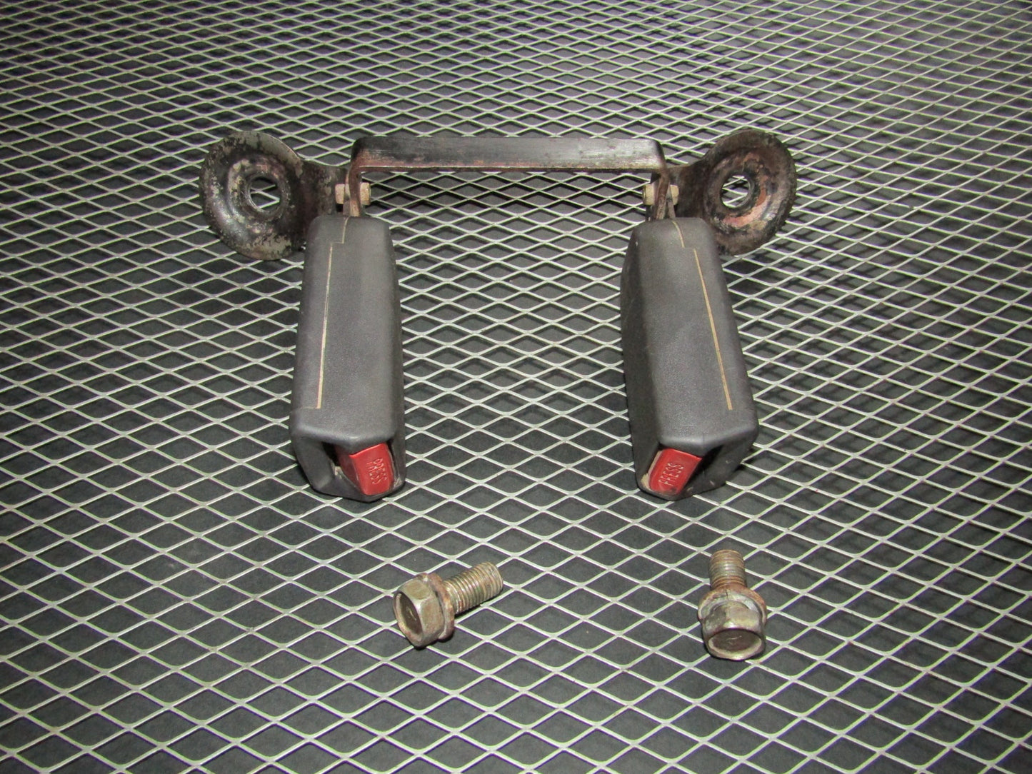 94-97 Mitsubishi 3000GT OEM Rear Seat Belt Buckle Receiver