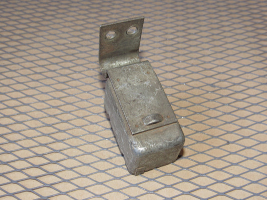 Ford Relay D2SB-14677-AA