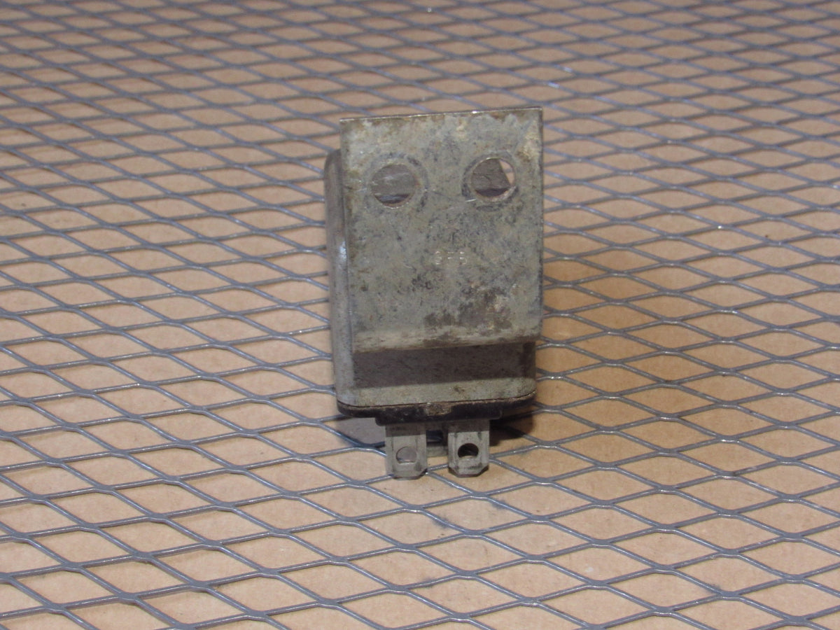 Ford Relay D2SB-14677-AA