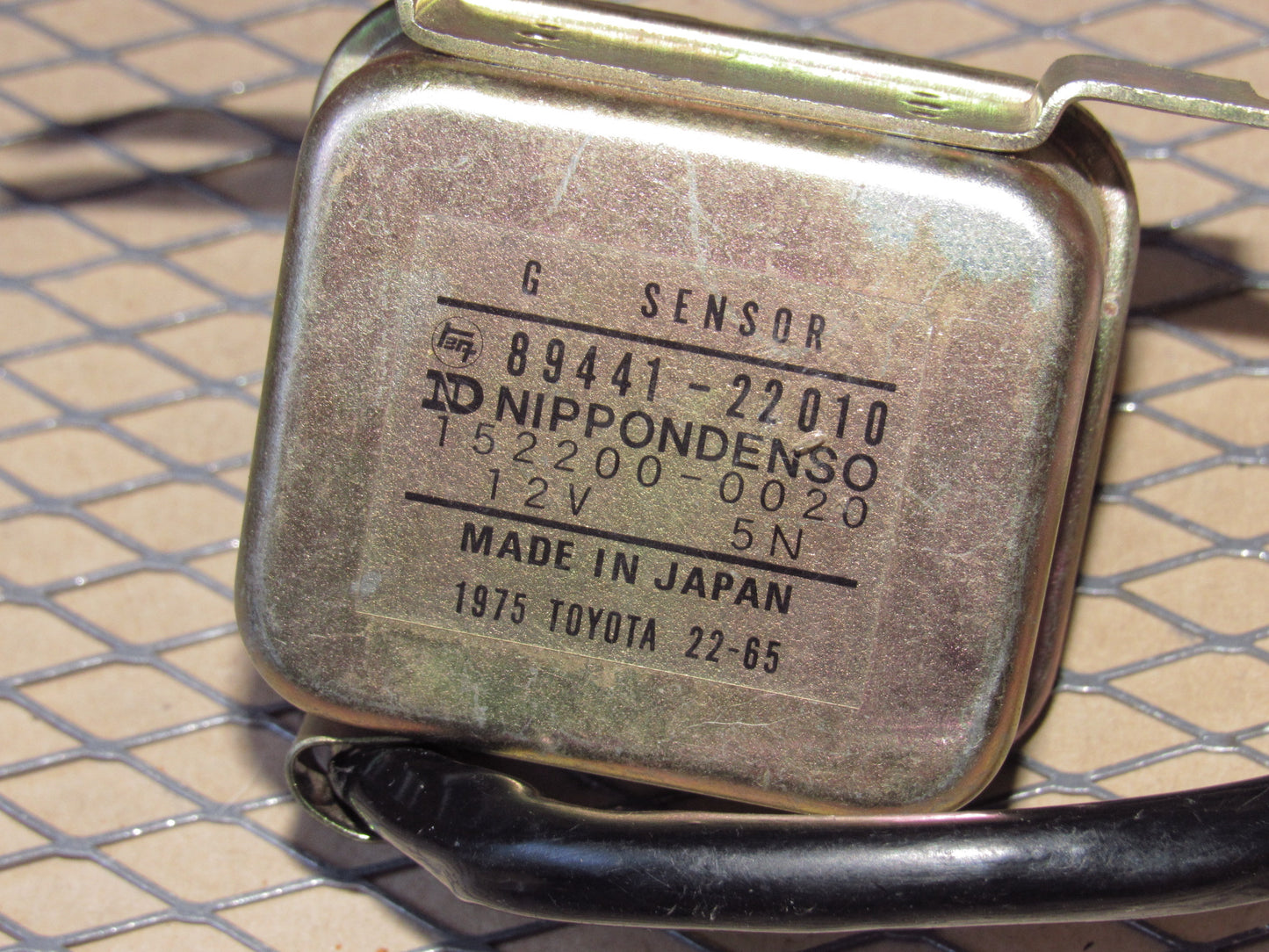 Toyota Relay G Sensor 89441-22010