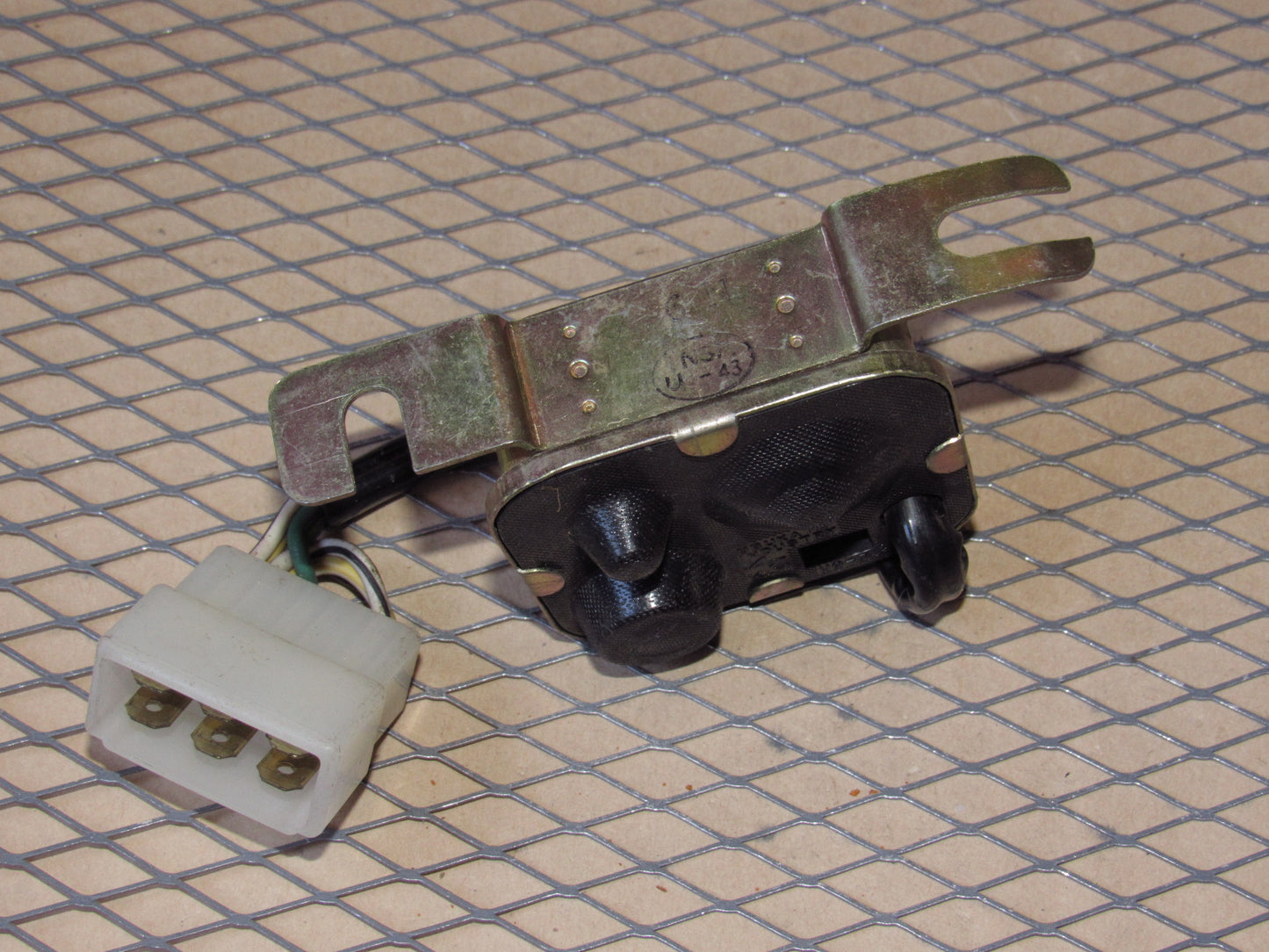 Toyota Relay G Sensor 89441-22010