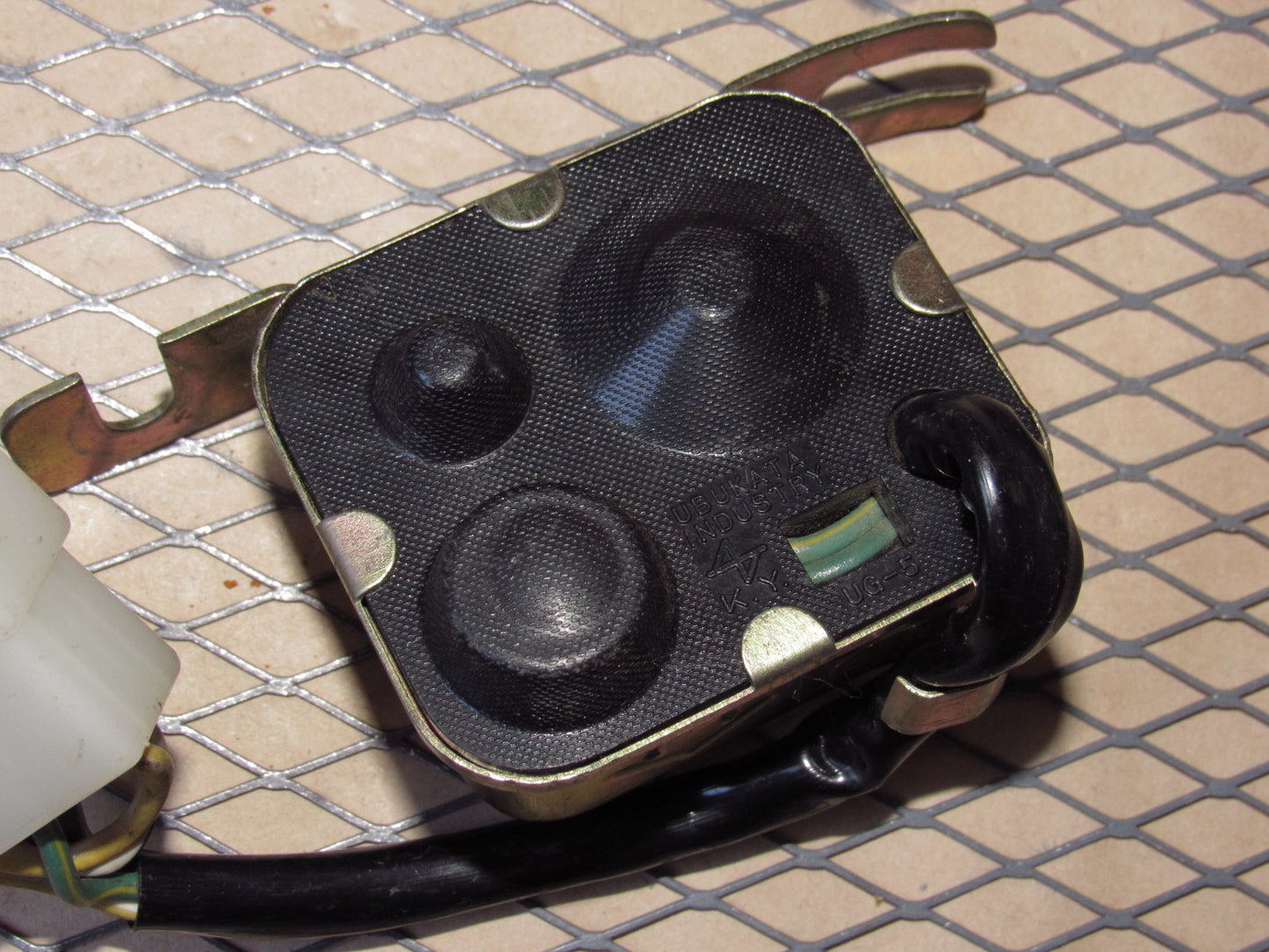 Toyota Relay G Sensor 89441-22010