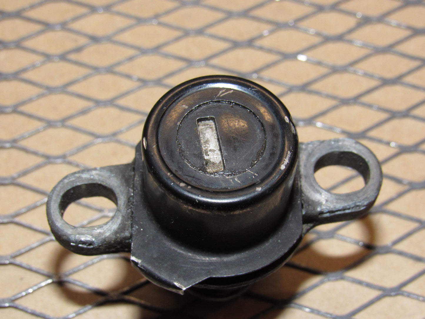 93-02 Pontiac Firebird OEM Trunk Lock Cylinder Tumbler
