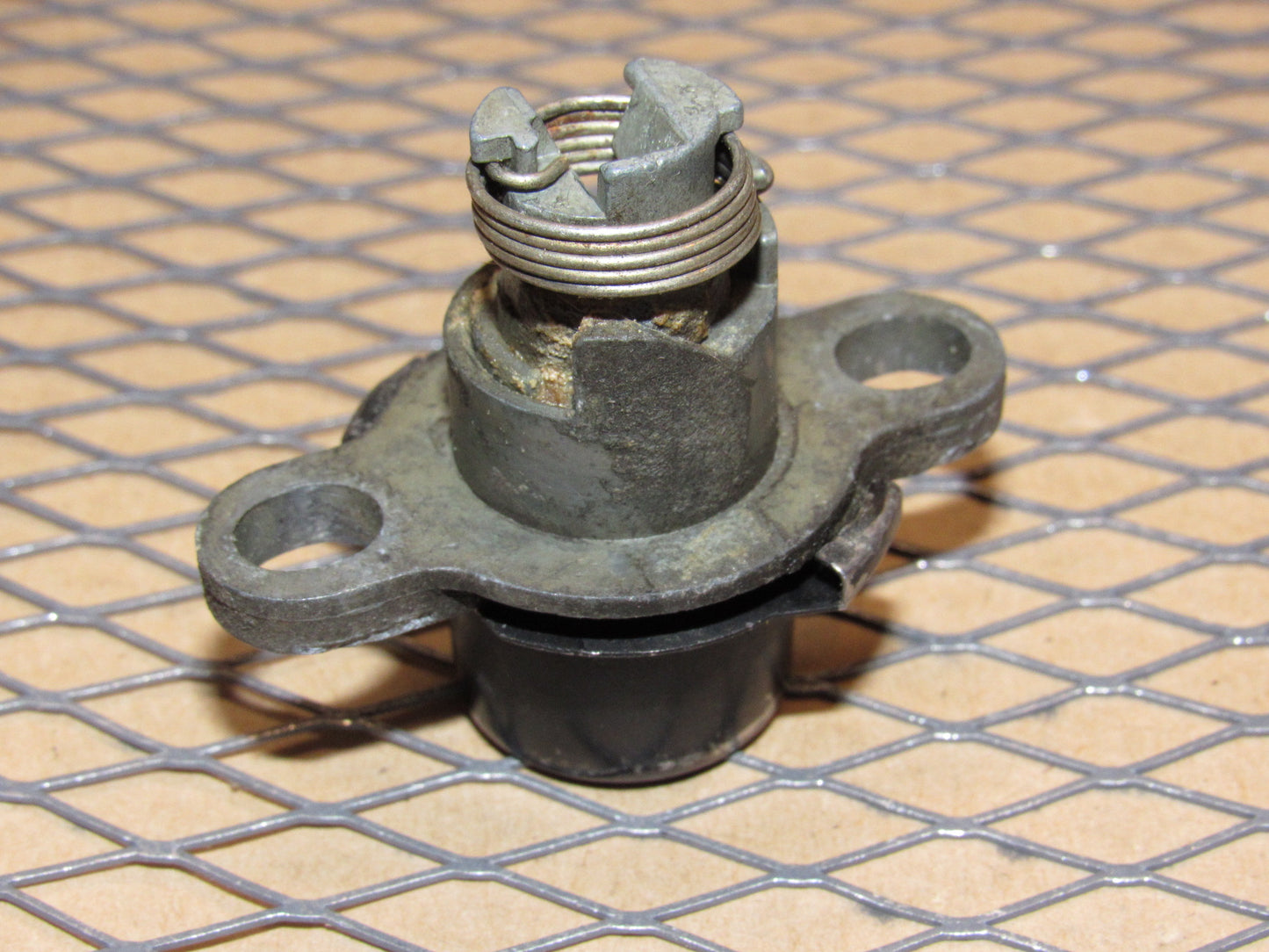 93-02 Pontiac Firebird OEM Trunk Lock Cylinder Tumbler