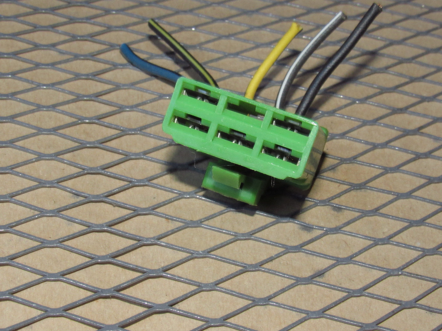 74-78 Toyota Corona OEM Fuel Pump Relay Pigtail Harness Connector