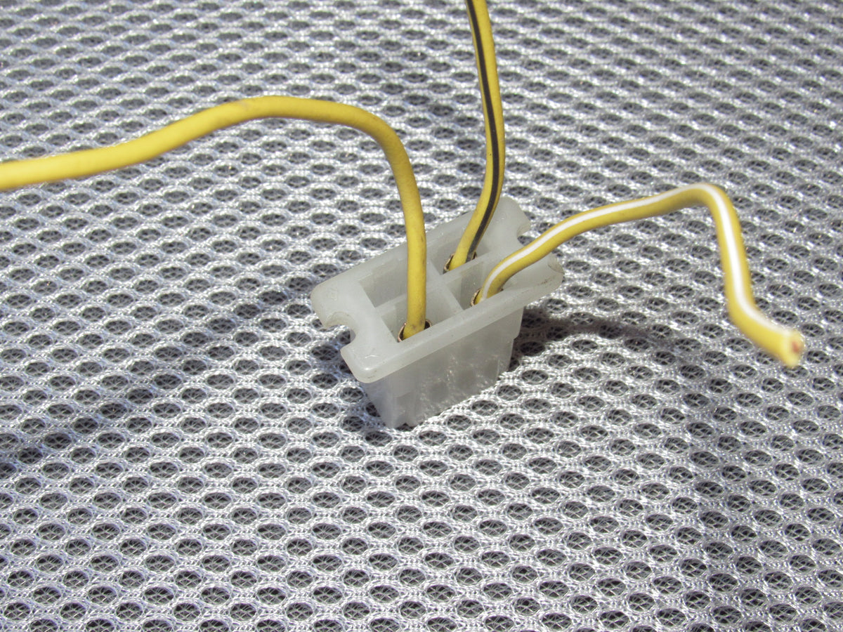 71-75 Toyota Celica OEM Change Oil Light Gauge Meter Pigtail Harness Connector