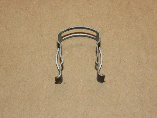 93-02 Pontiac Firebird OEM Fuel Regulator Retainer Holder Clip