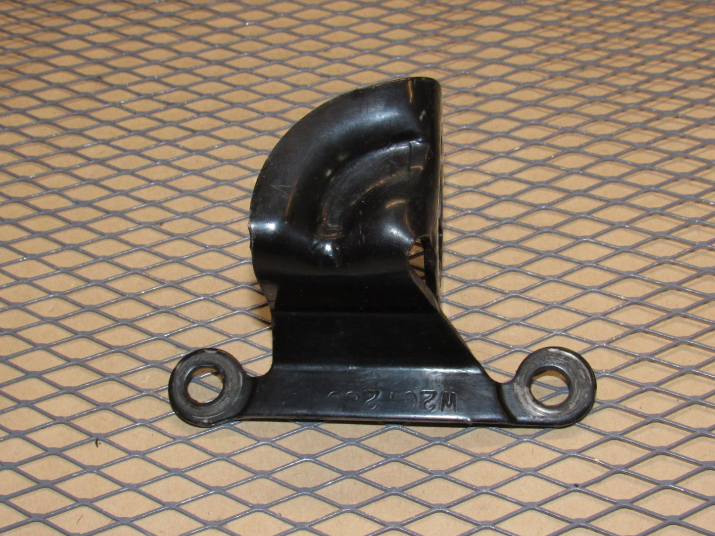 93-02 Pontiac Firebird OEM A/T Shifter Cable Holder Retainer Mounting Bracket