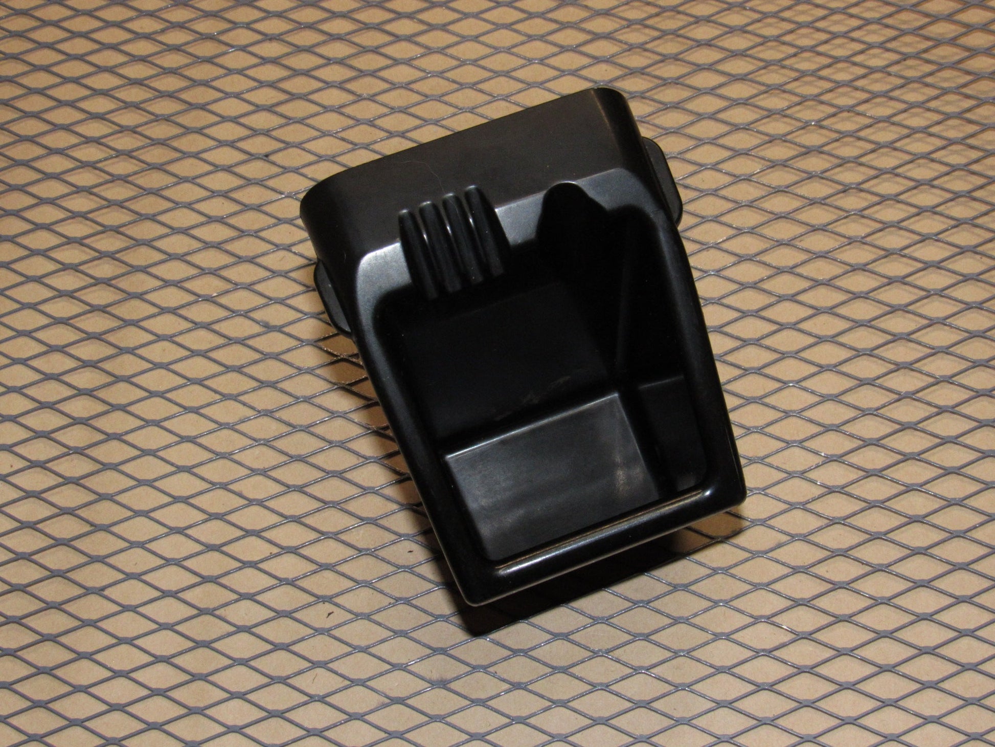 07 08 09 10 11 12 13 Chevrolet Silverado OEM Front Ash Tray