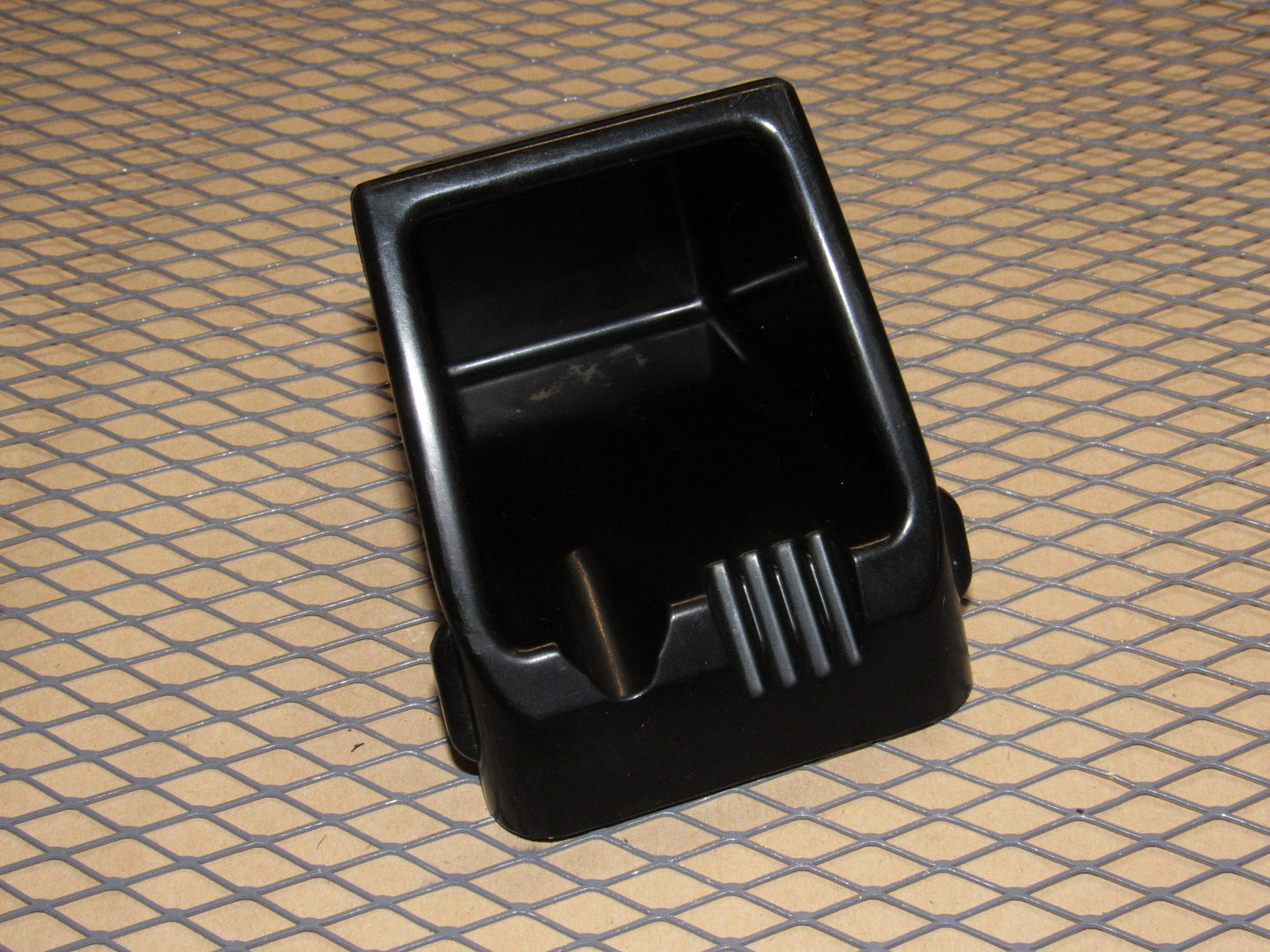 07 08 09 10 11 12 13 Chevrolet Silverado OEM Front Ash Tray