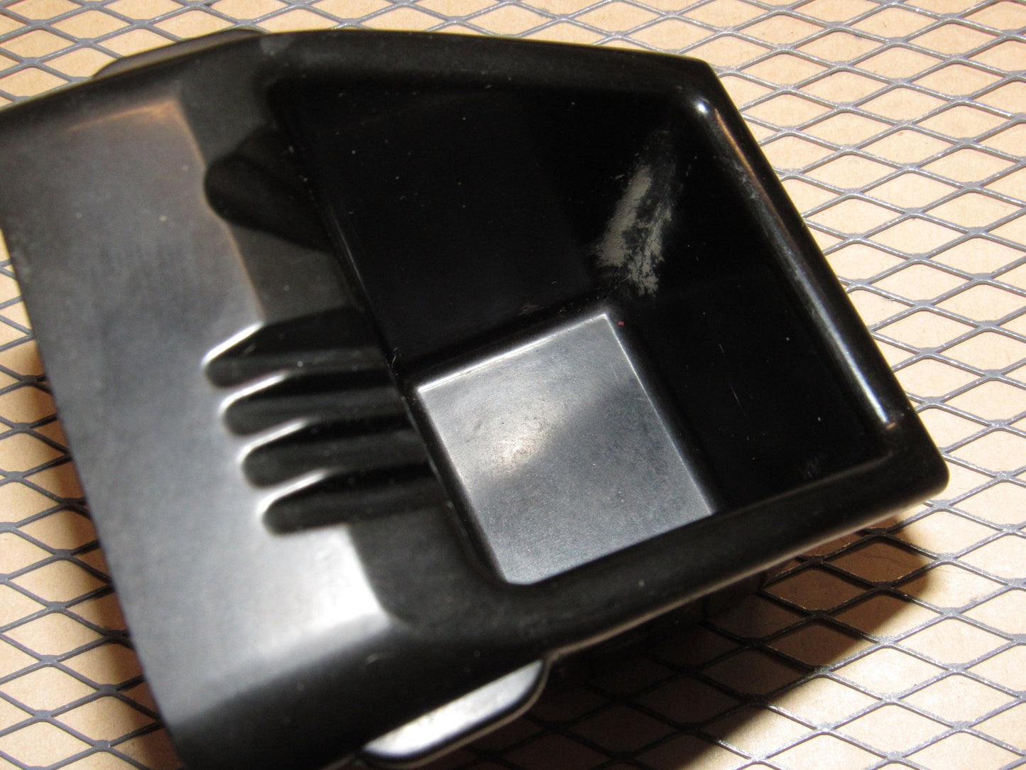 07 08 09 10 11 12 13 Chevrolet Silverado OEM Front Ash Tray