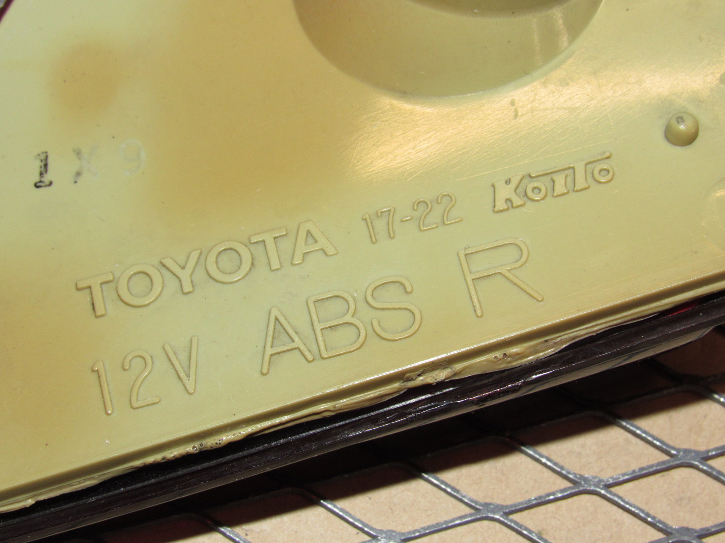 91 92 93 94 95 Toyota MR2 OEM Rear Corner Side Marker Light Lamp - Right