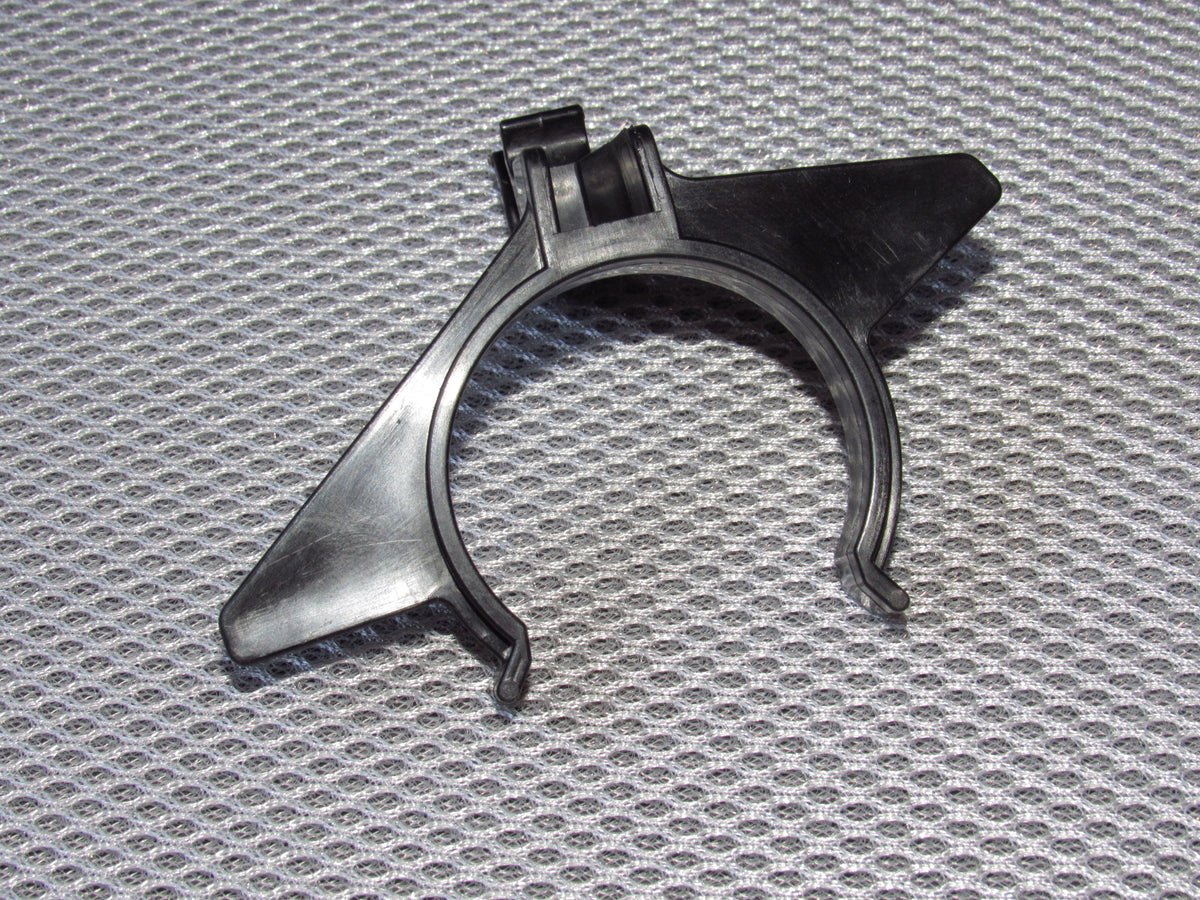 88-91 Honda CRX OEM Radiator Hose Retainer Holder Clip – Autopartone