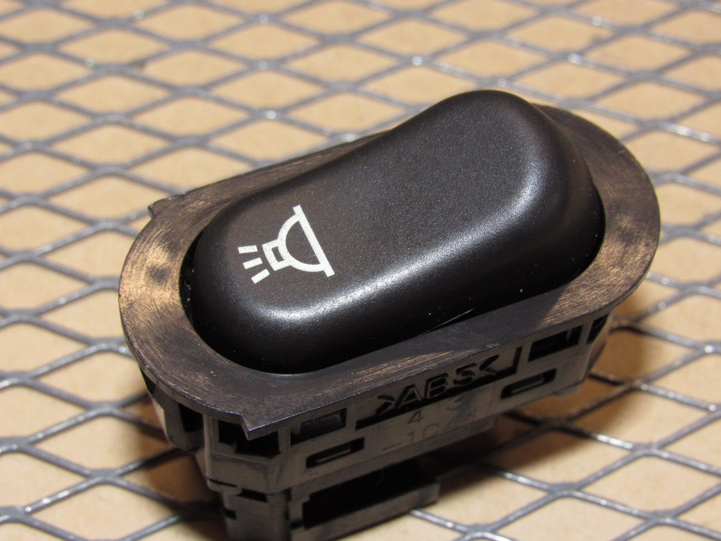 99 00 01 02 03 04 05 Saab 9-5 OEM Dome Light Map Lamp Switch