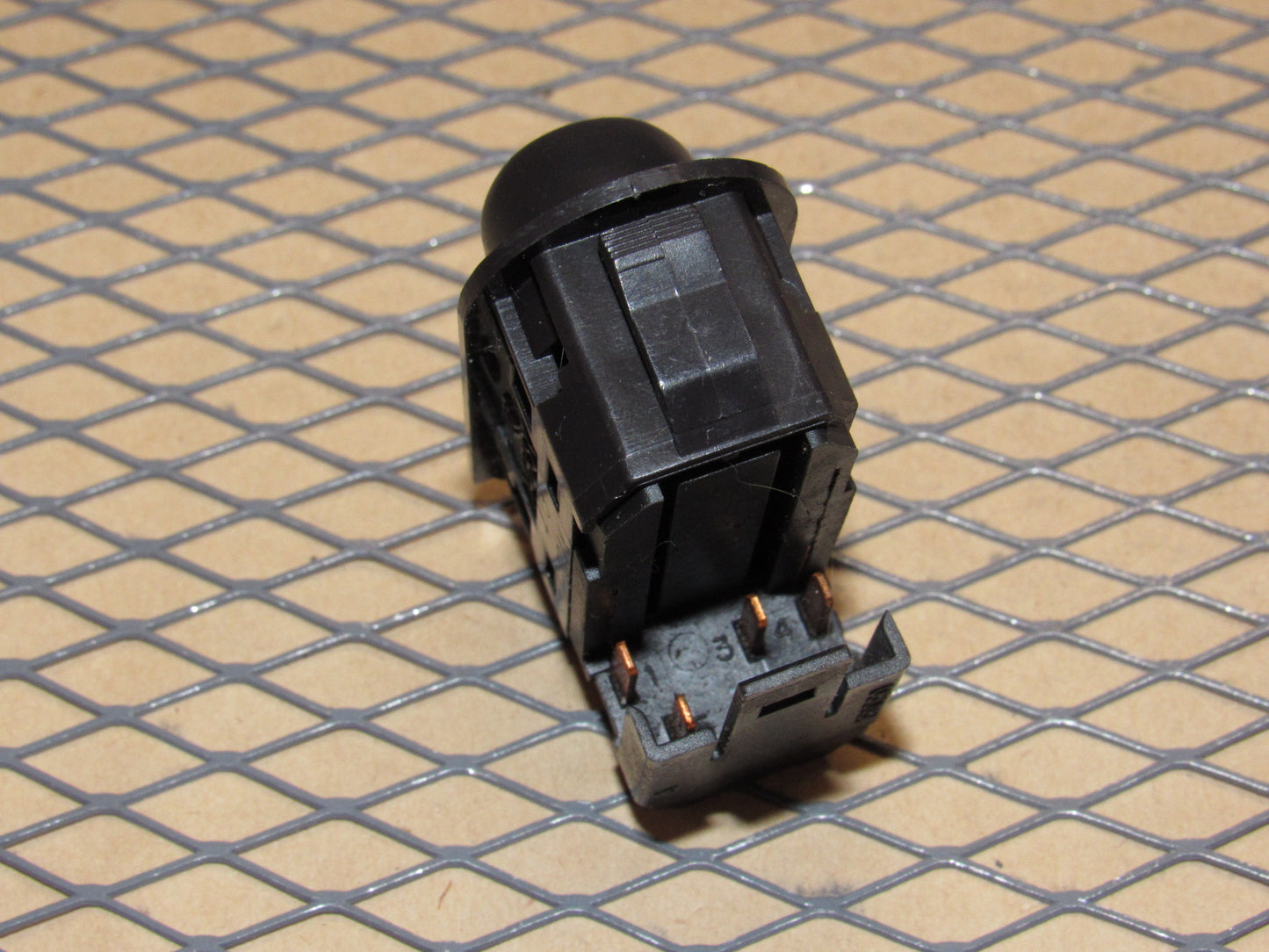 99 00 01 02 03 04 05 Saab 9-5 OEM Dome Light Map Lamp Switch