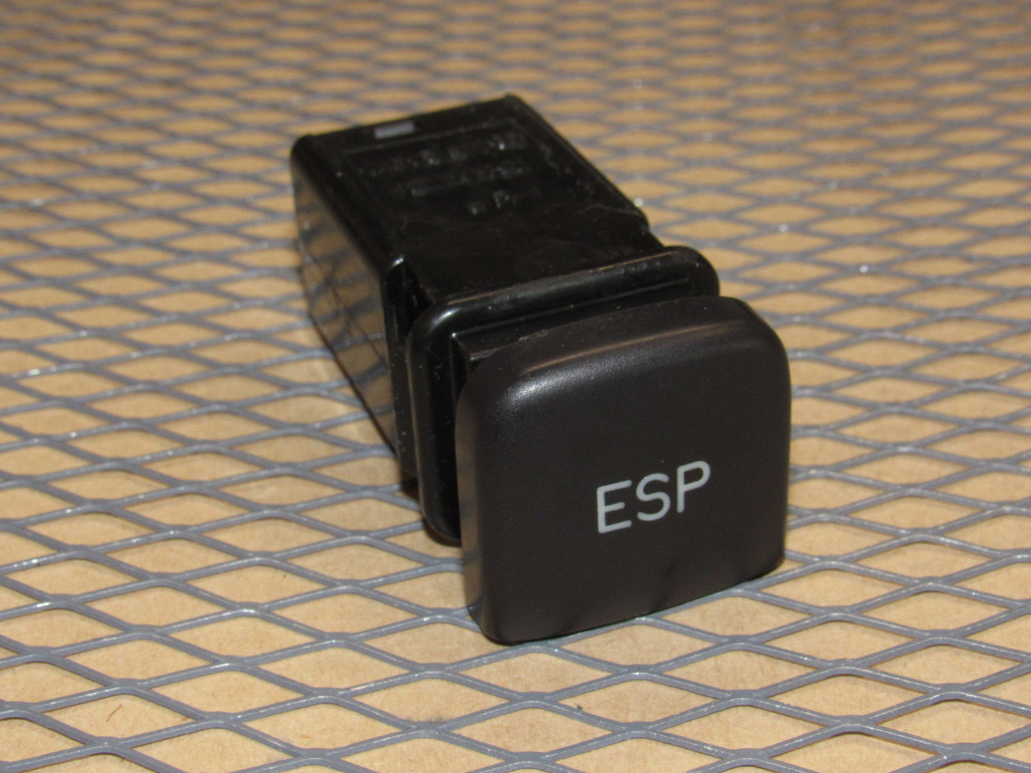 99 00 01 02 03 04 05 Saab 9-5 OEM Traction ESP Switch