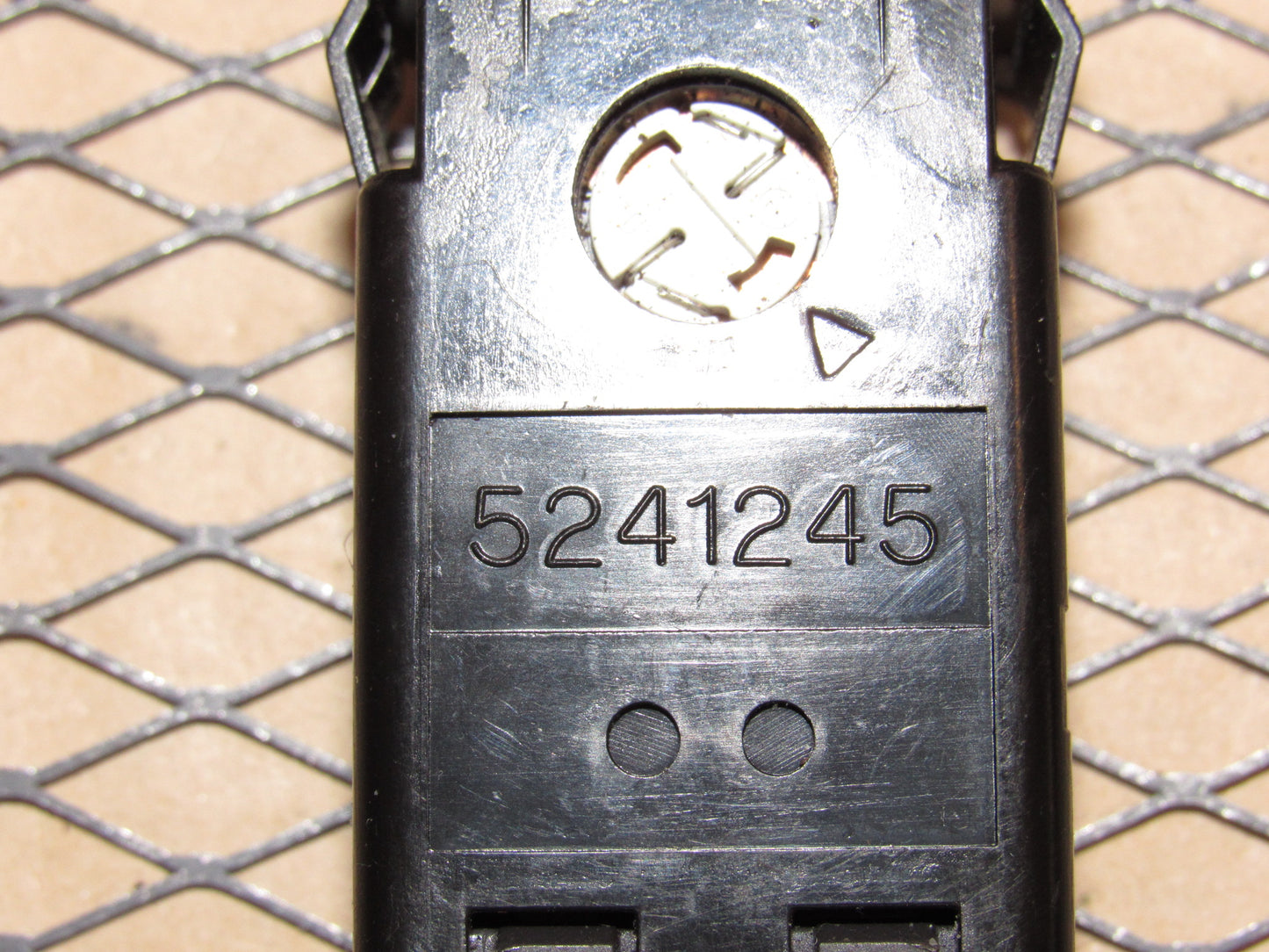 99 00 01 02 03 04 05 Saab 9-5 OEM Traction ESP Switch