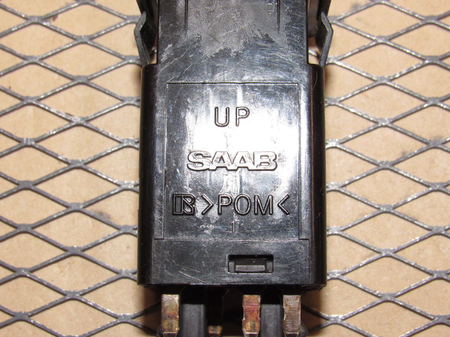 99 00 01 02 03 04 05 Saab 9-5 OEM Traction ESP Switch