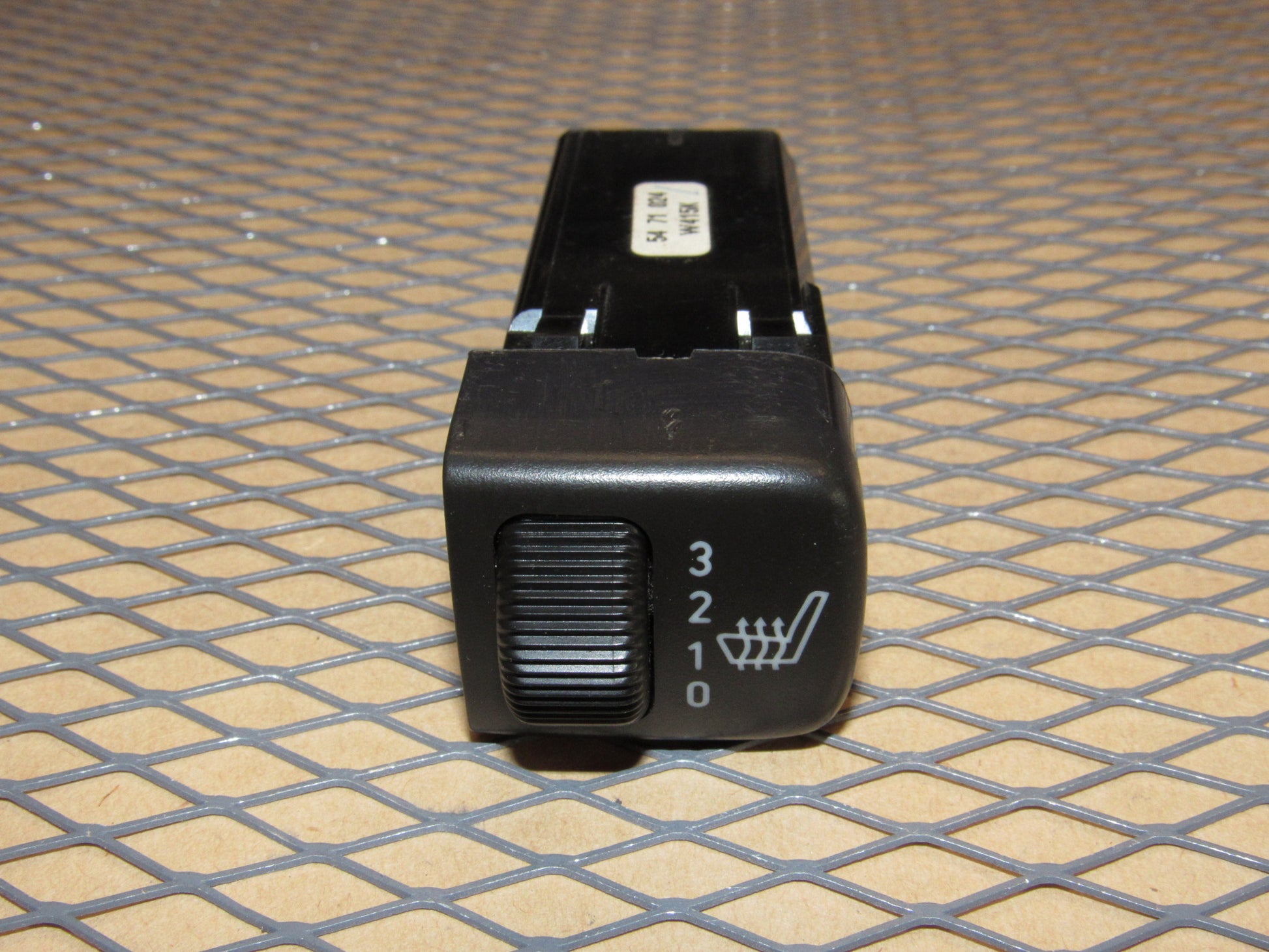 99 00 01 02 03 04 05 Saab 9-5 OEM Heated Seat Switch