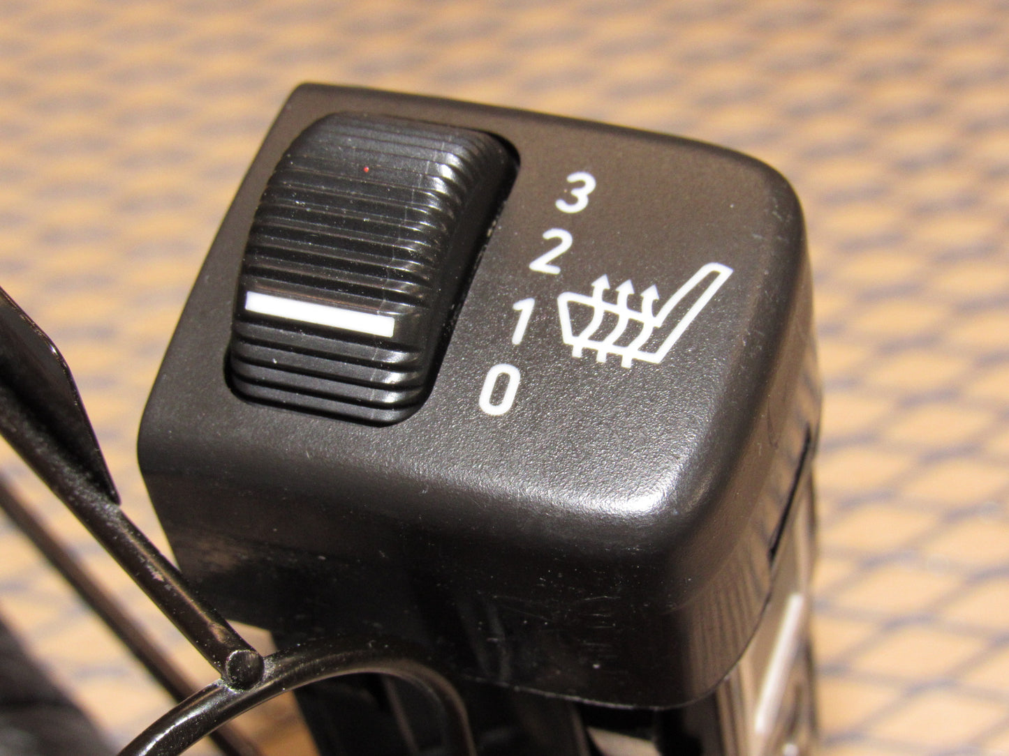 99 00 01 02 03 04 05 Saab 9-5 OEM Heated Seat Switch