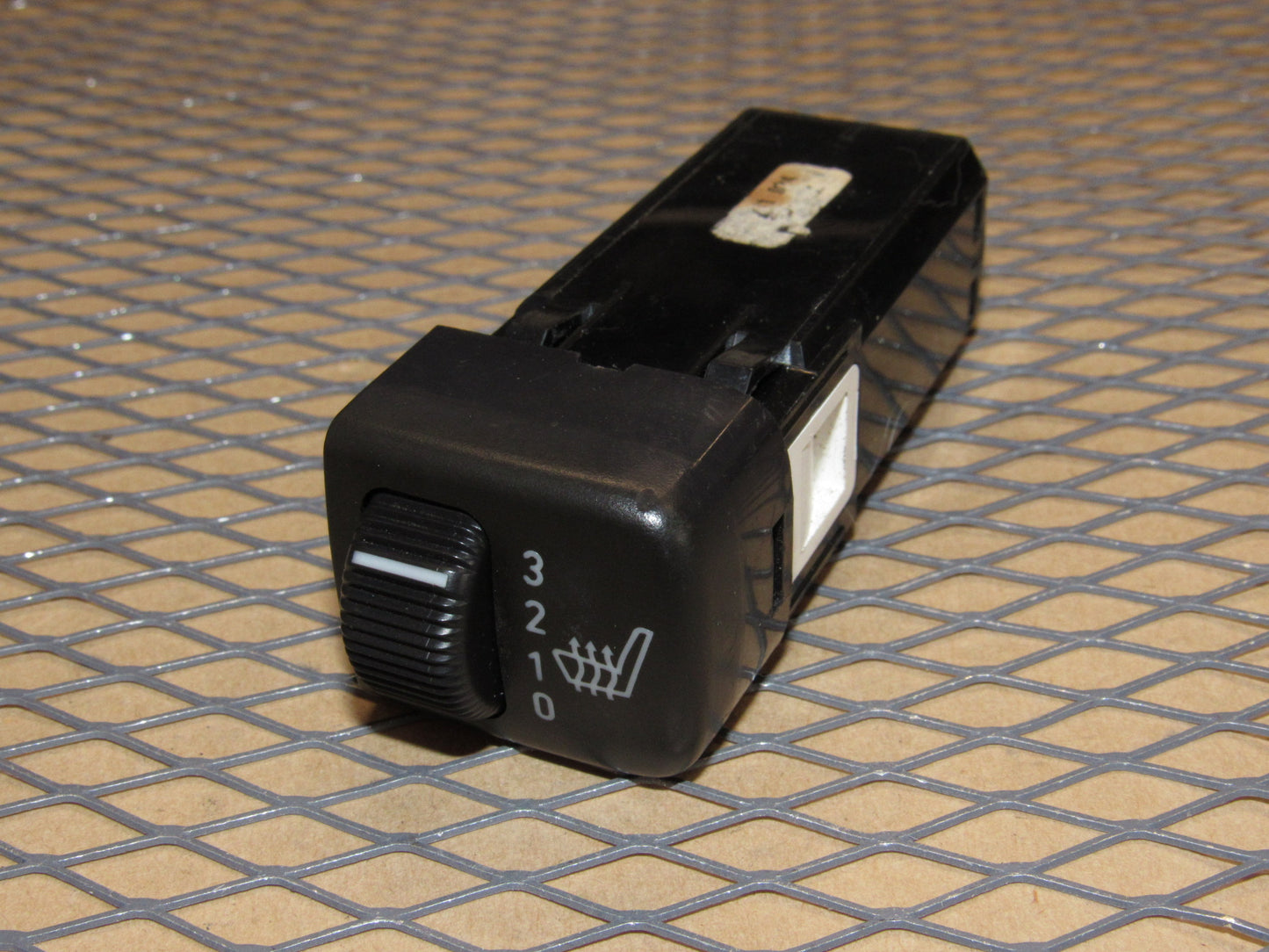 99 00 01 02 03 04 05 Saab 9-5 OEM Heated Seat Switch