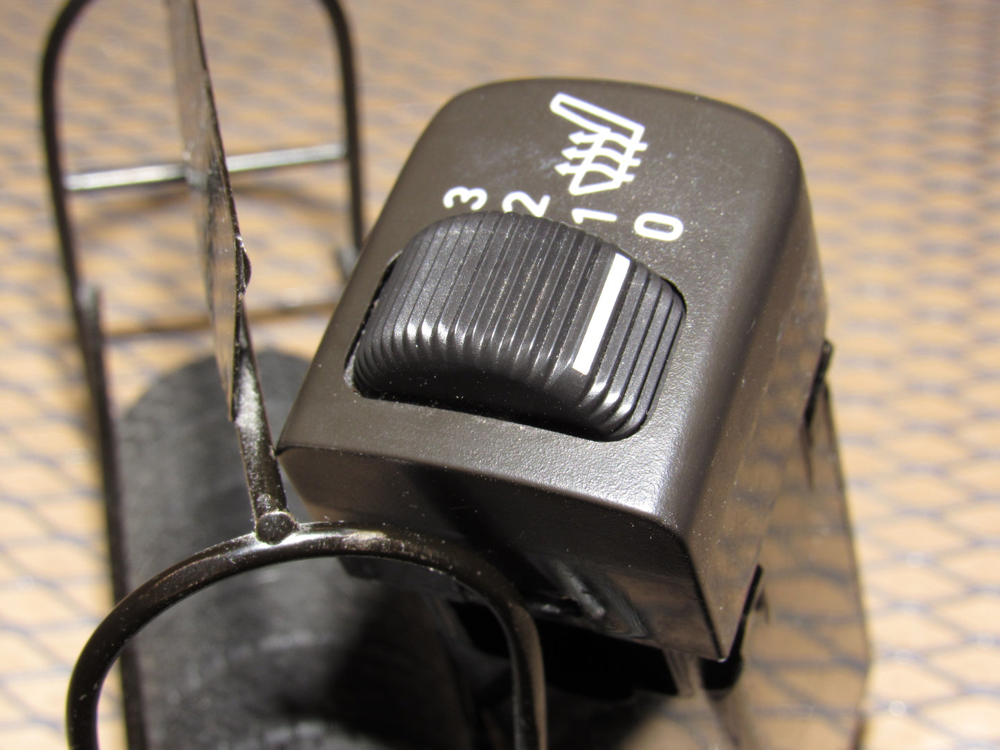 99 00 01 02 03 04 05 Saab 9-5 OEM Heated Seat Switch