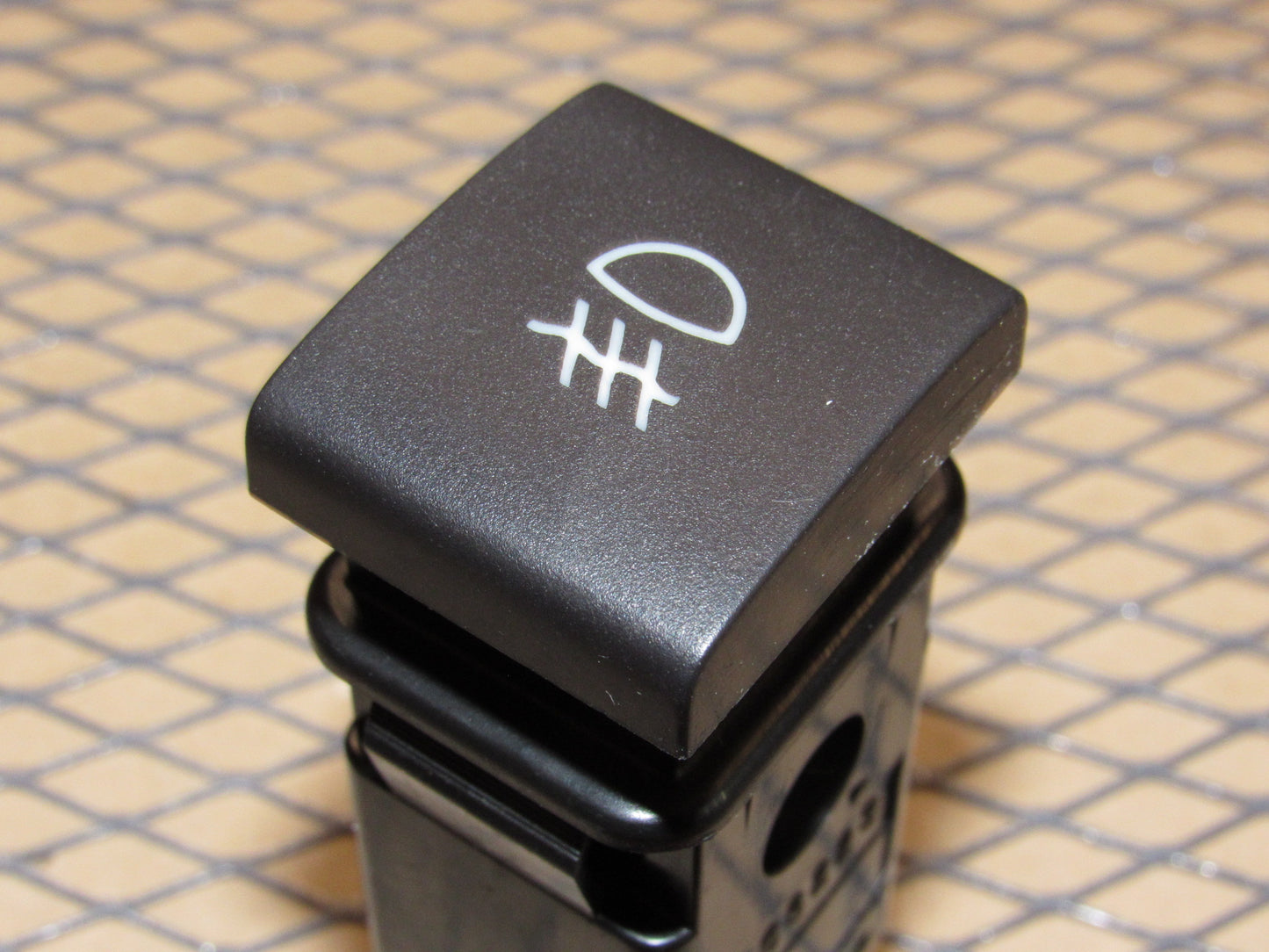 99 00 01 02 03 04 05 Saab 9-5 OEM Front Fog Light Lamp Switch
