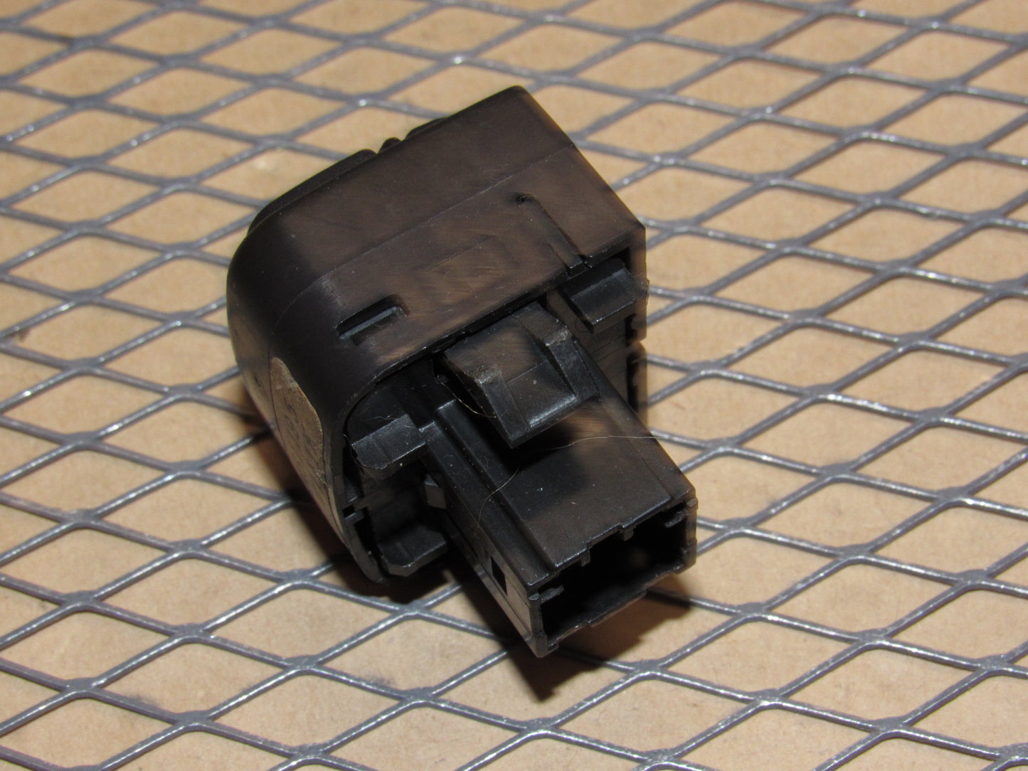 99 00 01 02 03 04 05 Saab 9-5 OEM OnStar Switch