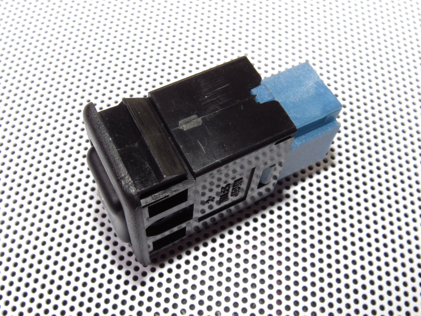 94-95 Nissan Pathfinder OEM Front Heated Seat Switch - Left